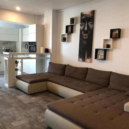 Luxury Westpark 2 Residence Lake View W6 Βουκουρέστι Εξωτερικό φωτογραφία