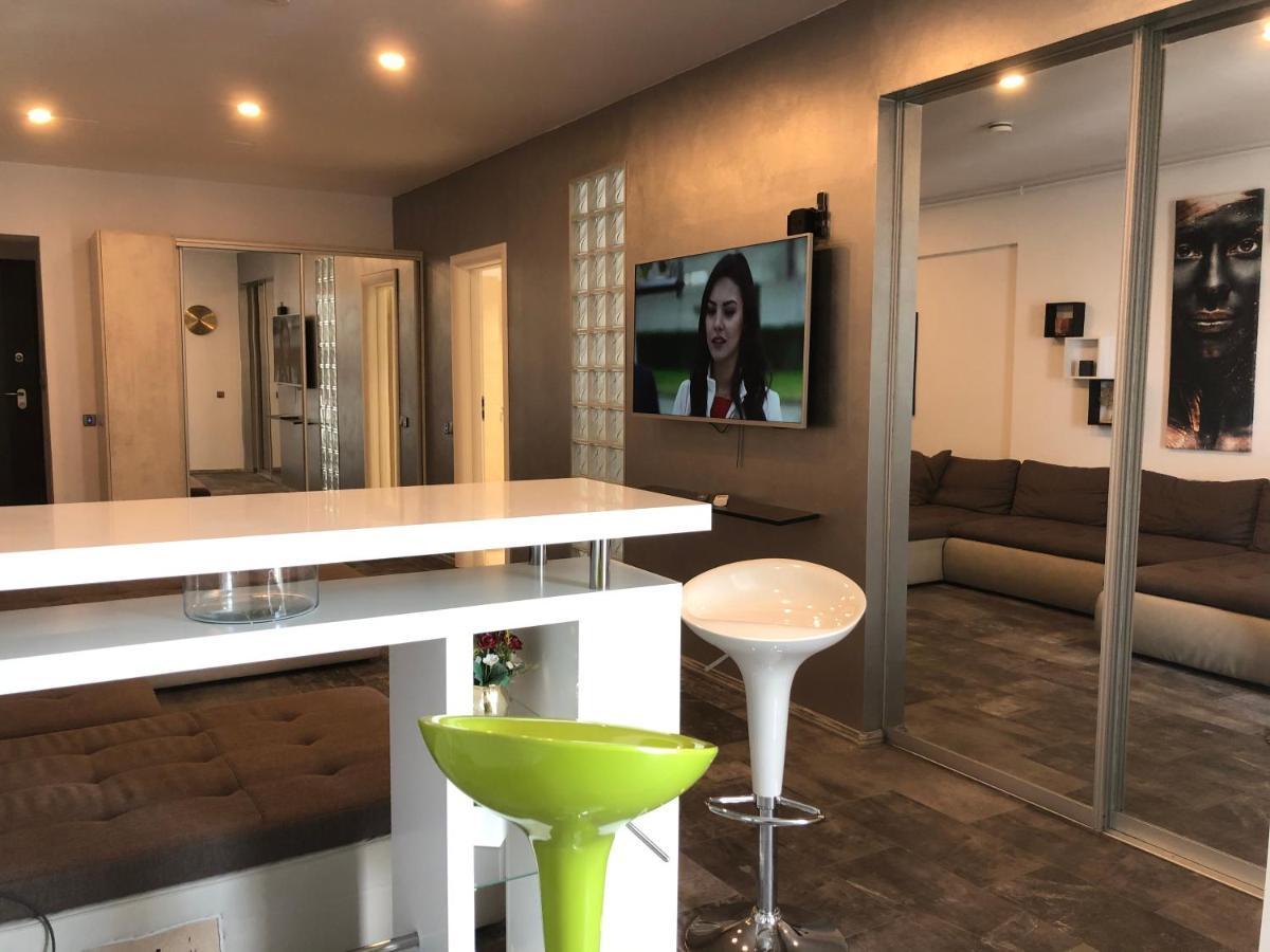 Luxury Westpark 2 Residence Lake View W6 Βουκουρέστι Εξωτερικό φωτογραφία